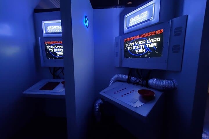 A Traitor Among Us: PvP Escape Game in Palm Springs — Private Group Experience