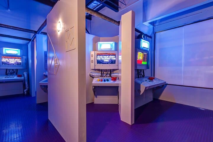 A Traitor Among Us: PvP Escape Game in Palm Springs — Private Group Experience photo 5