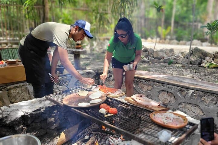 Tulum Ruins Private Tour & Mayan Cooking Masterclass — Day Trip from Cancun