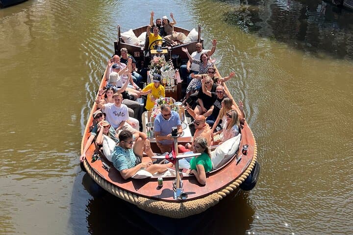 Luxury Amsterdam Canal Cruise With Unlimited Beer & Wine