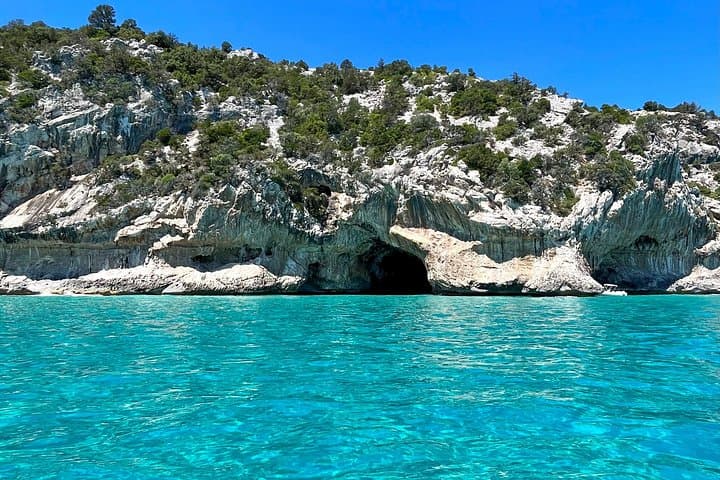 Full-Day Dinghy Tour Along Baunei Coast: Cala Mariolu, Cala Luna & Goloritzè photo 4