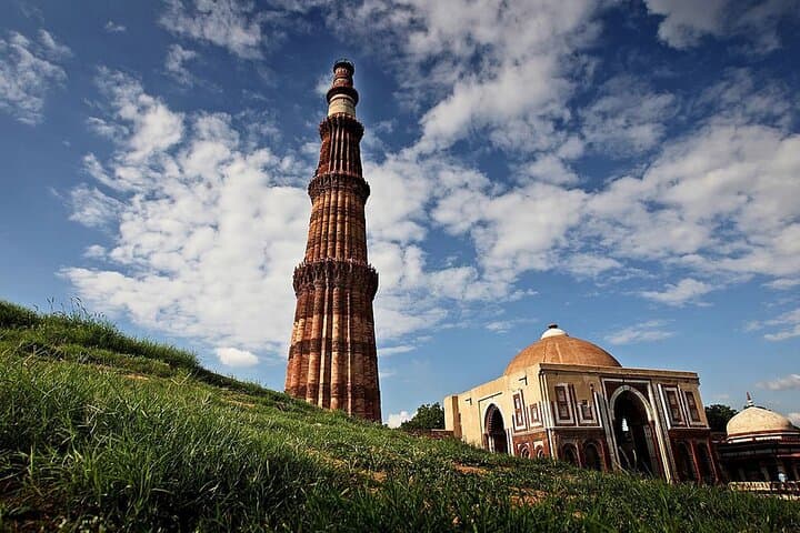 Full-Day Delhi Sightseeing Tour: Humayun's Tomb, Red Fort & India Gate photo 5