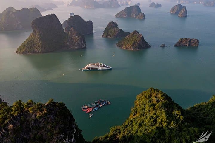 Capella Cruise: 3-Day Luxury Overnight in Ha Long & Lan Ha Bay photo 4