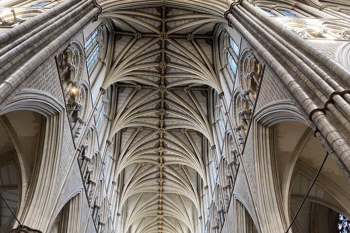 Westminster Abbey Private Tour with Oxford PhD Historian photo 5
