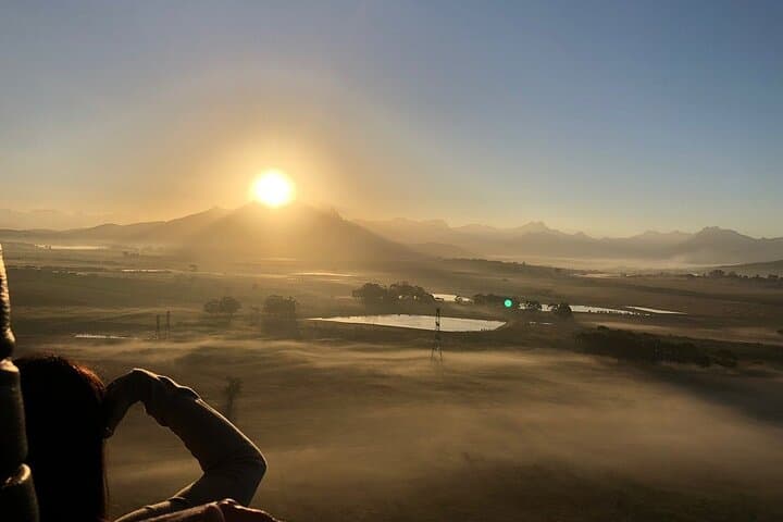 Sunrise Hot Air Balloon Ride in Stellenbosch Cape Winelands photo 2