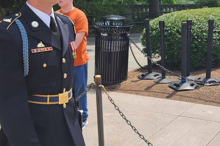 Full-Day Washington DC Memorials & Monuments Tour from Williamsburg photo 4