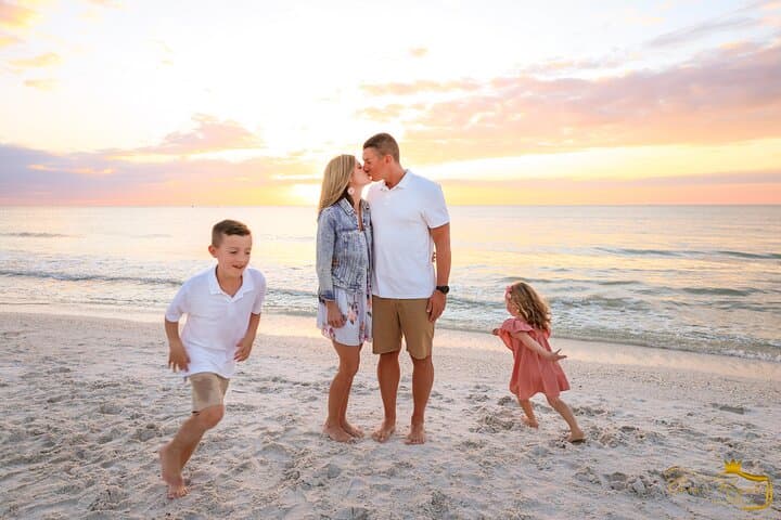 Mini Marco Island Photoshoot: 20-Minute Professional Beach Portrait Session photo 3