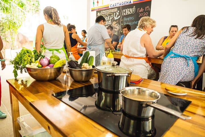 Bazurto Market & Cartagena Cooking Class: 5-Hour Market Tour and Tasting Experience photo 3