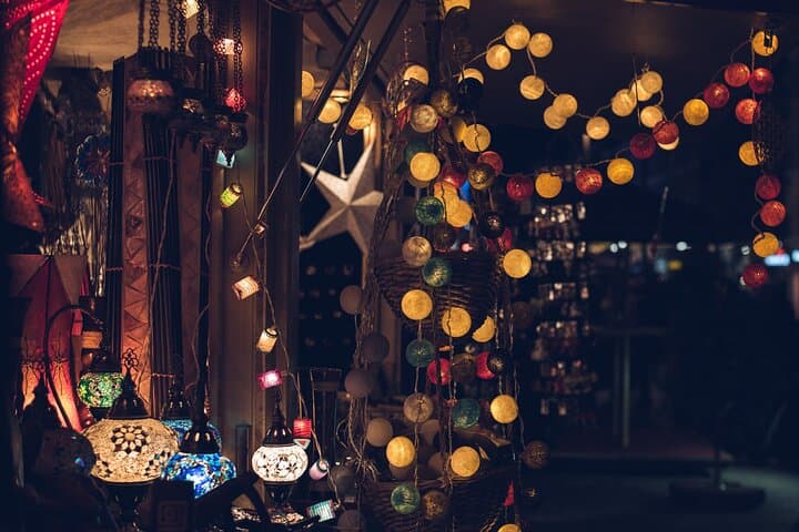 st-andrews-christmas-walk-private-festive-tour-market-street-carols-ice-rink photo 3