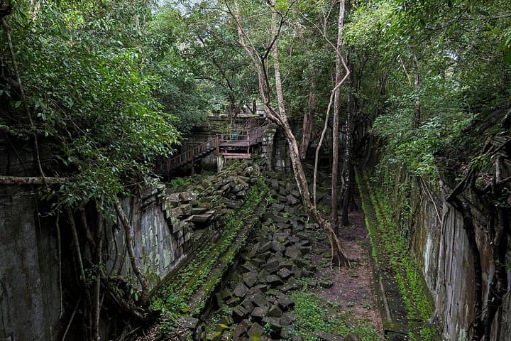Full-Day Banteay Srei, Beng Mealea & Koh Ker Tour from Siem Reap photo 4