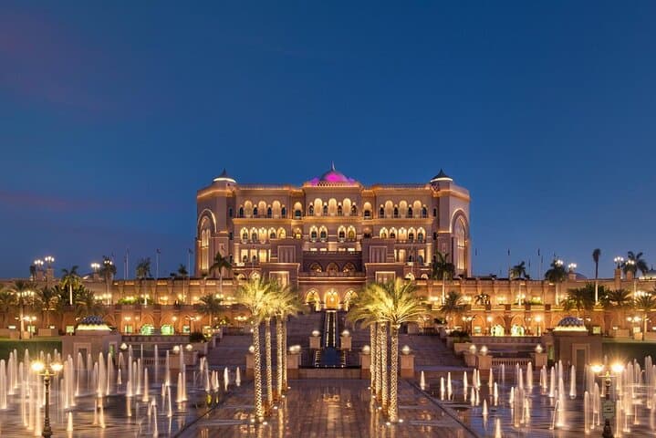 Private Abu Dhabi City Tour with Louvre Abu Dhabi & Sheikh Zayed Mosque photo 4