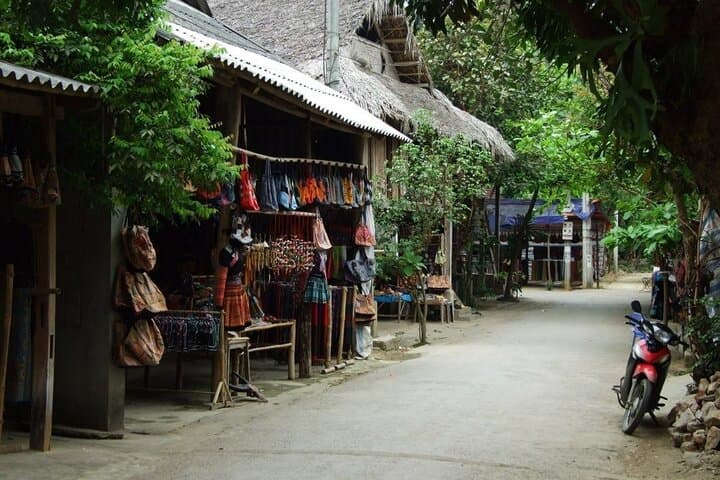 Mai Chau One-Day Getaway from Hanoi — Private Cycling Tour Through Thai Villages photo 6