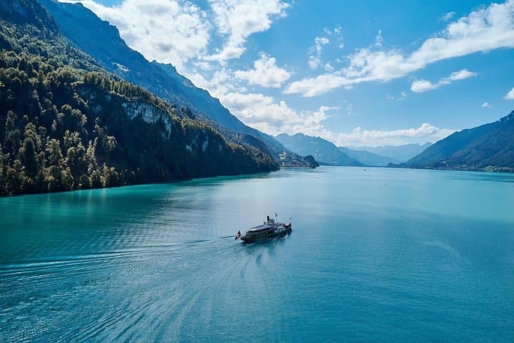 Cruising Lake Brienz: Interlaken Day Pass for Scenic Summer Boat Rides