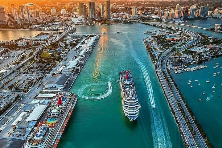 Miami Airport Private Transfer — Fast Door-to-Door Transport to Hotels photo 2