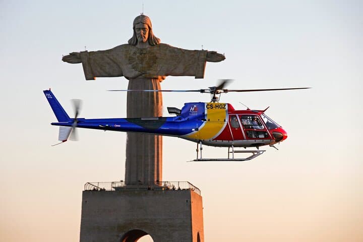 Private Helicopter Tour Over Lisbon: Tagus, Belém & 25 de Abril Views photo 2