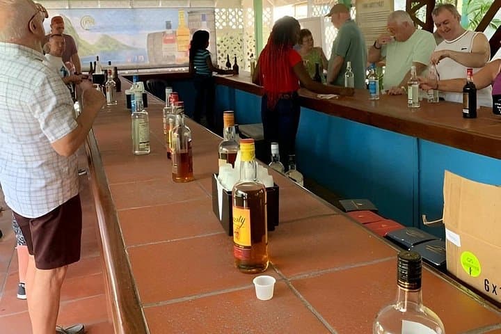St. Lucia Rum Tasting & Distillery Tour: Castries, Marigot Bay and Plantation Views