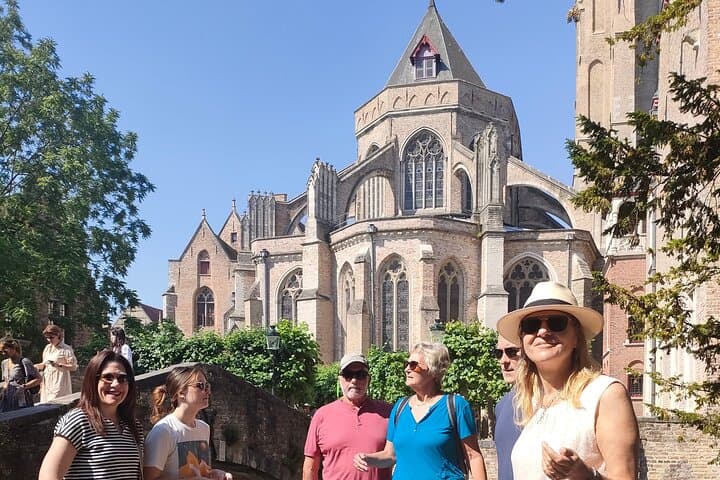 Bruges Canals & Historic Centre: Guided Boat Trip and Walking Tour photo 4