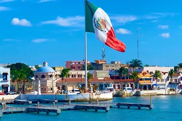 Half-Day Cozumel Island Tour: Mayan Park, Downtown & Beach Break photo 4