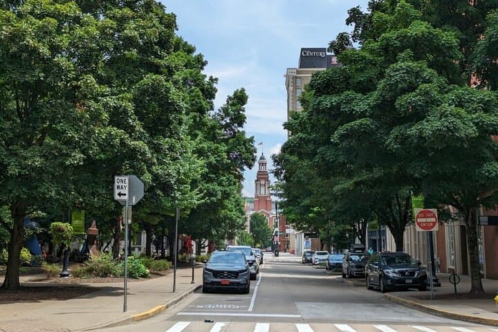 Knoxville Scavenger Hunt: Interactive Walking Game Through Market Square & Historic Sites photo 3