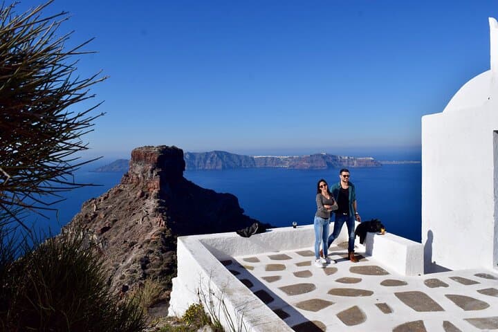 Private Tailor-Made Santorini Tour: Customize Oia, Akrotiri & Red Beach photo 2