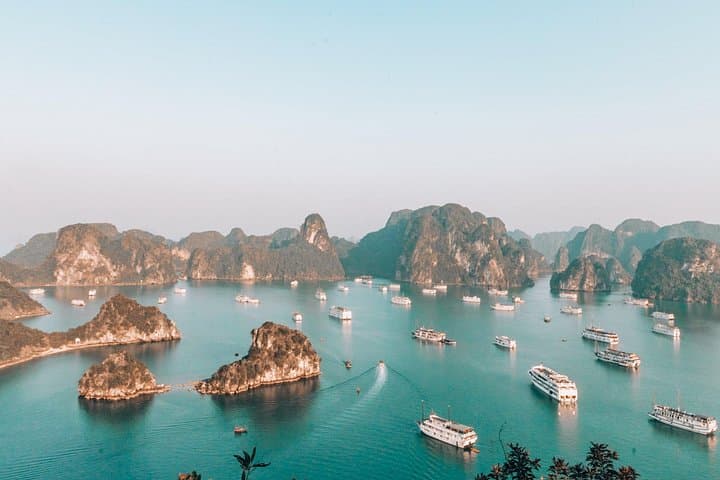 Halong Bay 2-Day Luxury Overnight Cruise: Sung Sot, Titop & Kayaking photo 2