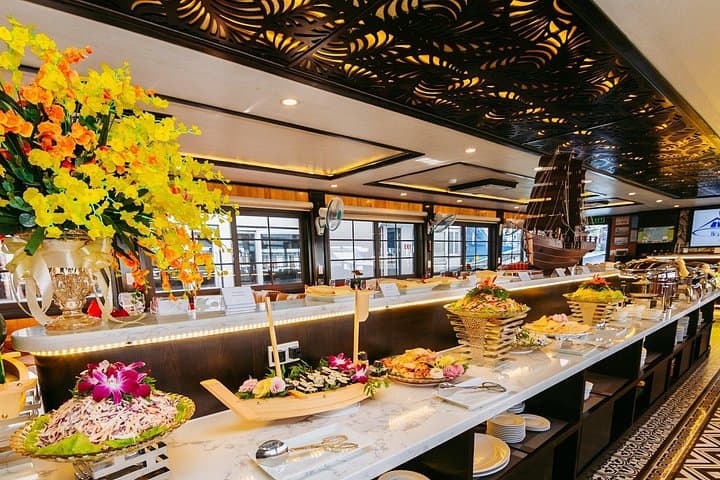 Halong Bay Full-Day Cruise: Sung Sot Cave, Kayak & Ti Top Island photo 2