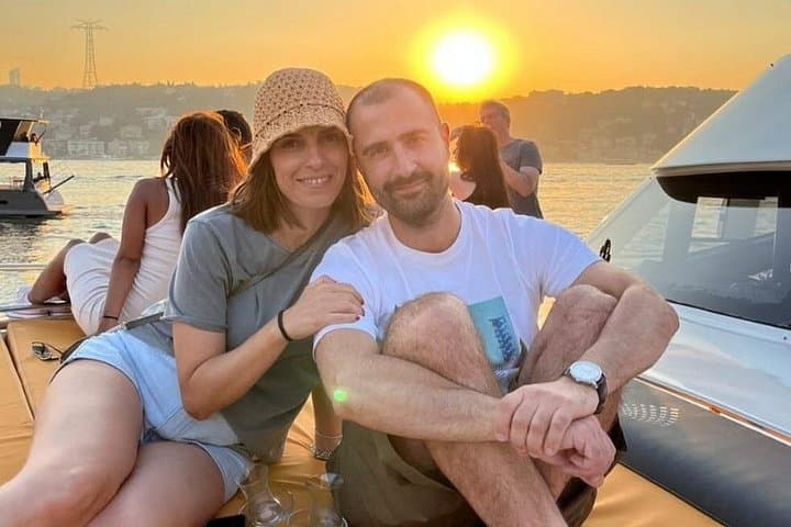 Bosphorus Sunset Yacht Cruise in Istanbul: Dolmabahçe to Maiden's Tower photo 1
