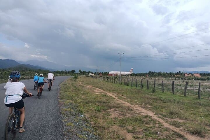 Phnom Penh to Siem Reap: Three-Day Backroad Cycling Along Tonle Sap