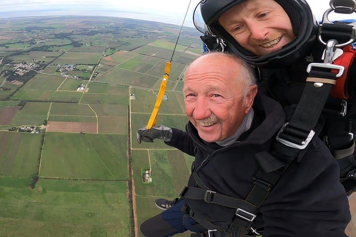 Skydive Bremerton Wines Langhorne Creek: Tandem Winery Skydiving Near Adelaide photo 4
