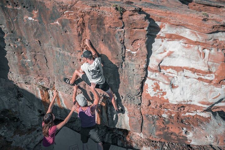 Sundowner Bouldering in the Algarve: Half-Day Guided Climb Near Lagos photo 1
