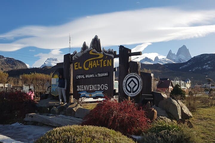 Full-Day El Chaltén Tour from El Calafate — Easy Hikes, Waterfalls & Local Lunch