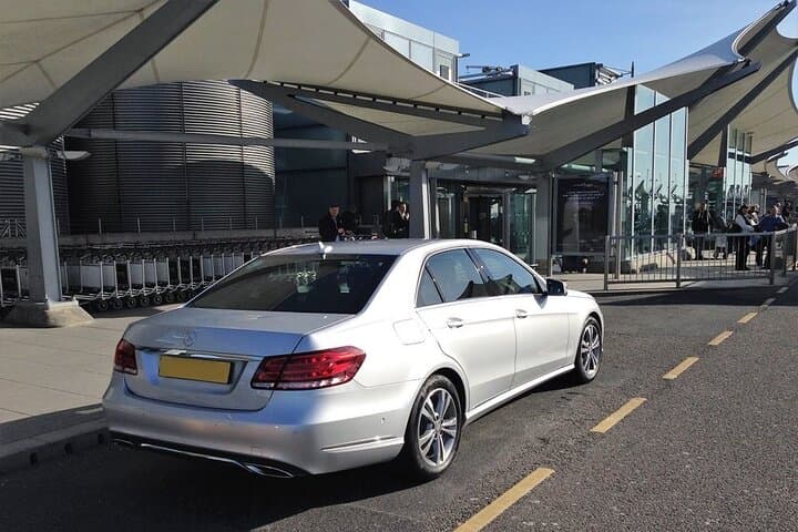 Private Transfer from Liverpool Cruise Port to Liverpool Airport (LPL): Door‑to‑Door Comfort photo 3