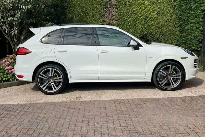 Private Transfer from Liverpool Cruise Port to Liverpool Airport (LPL): Door‑to‑Door Comfort photo 5
