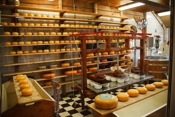 Zaanse Schans Windmills, Cheese & Volendam Half-Day Private Tour from Amsterdam photo 5
