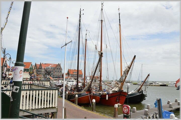 Amsterdam to Zaanse Schans: Windmills, Cheese & Clogs Half-Day Tour photo 6