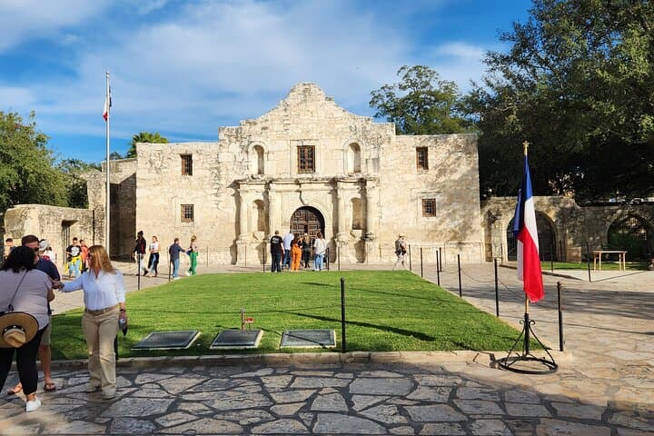 Historic San Antonio Self-Guided Audio Walking Tour: Alamo to El Mercado photo 3
