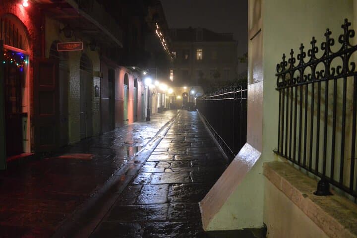 Ghost Bus Tour: Audio-Guided Haunted History of New Orleans photo 3