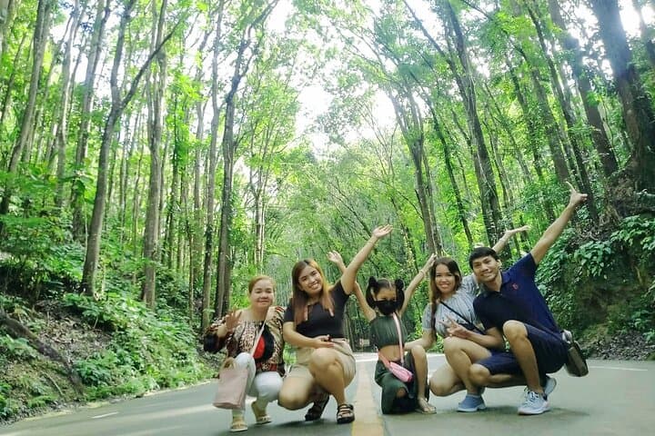 Bohol Chocolate Hills & Tarsier Private Day Tour with Loboc River Cruise photo 4