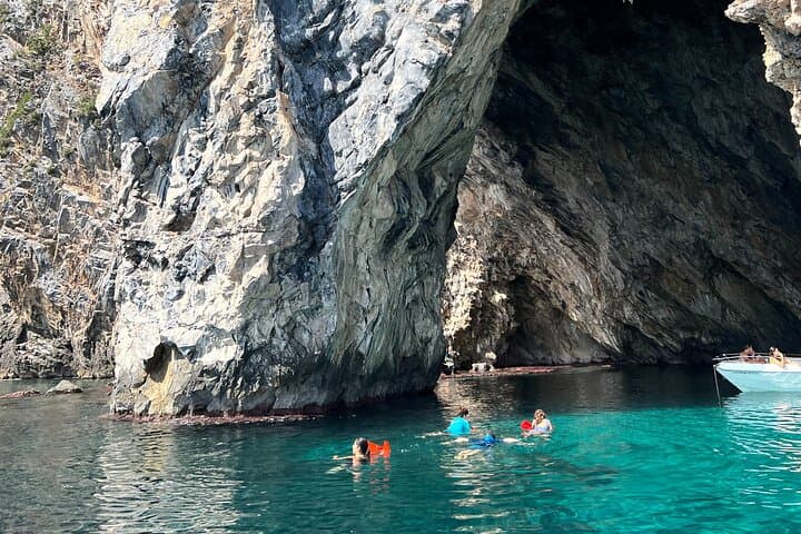 Pelion Speedboat to Poseidon's Caves: Agios Ioannis Coastal Cruise photo 4