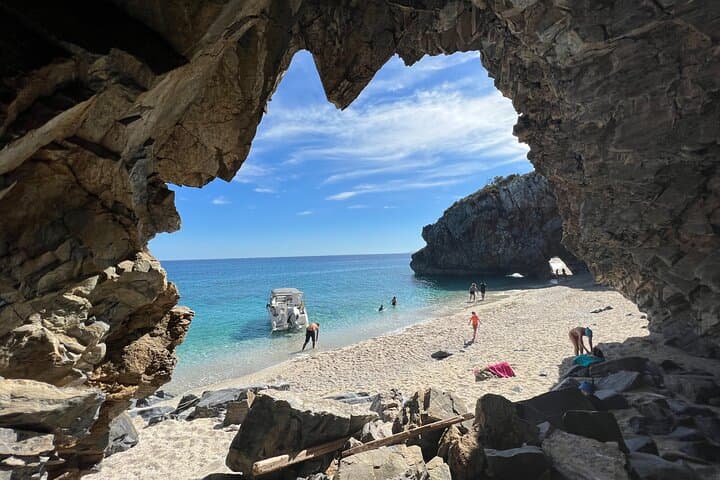East Pelion Mini Boat Tour: Agios Ioannis to Damouchari, Fakistra & Mylopotamos photo 5