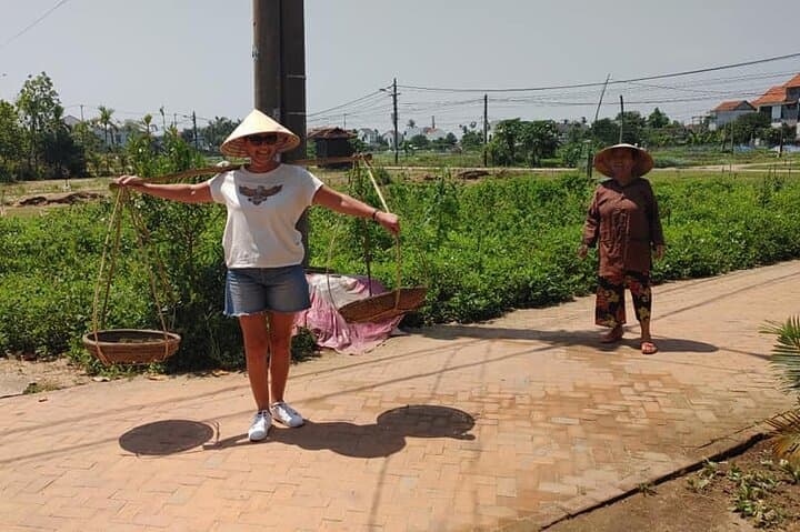 Hoi An Village Experience: Pottery, Lanterns, Basket Boats & Vegetable Farming photo 5