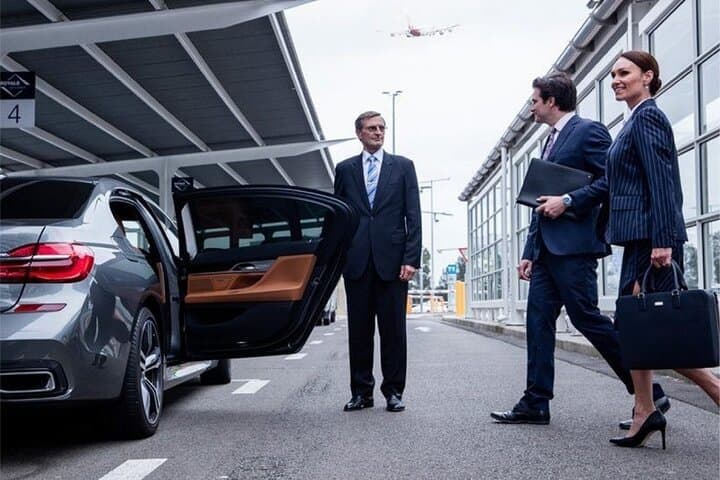 Efficient Dubai Airport Transfer — Private Car from DXB to Downtown photo 4