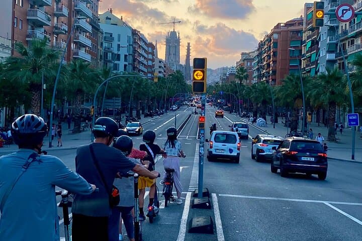 Barcelona Panoramic E-Scooter and E-Bike Tour — Coastal Sights, Gothic Streets & Sagrada in 1–2 Hours photo 5