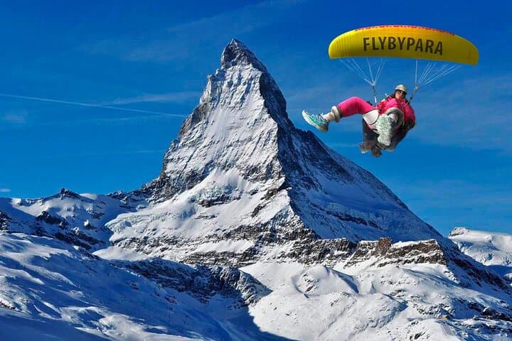 Matterhorn VIP Paragliding from Zermatt: Tandem Flight with Alpine Views