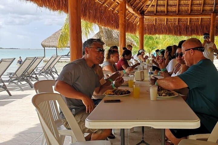 Chacchoben Mayan Ruins and Bacalar 7-Color Lagoon Day Trip from Costa Maya photo 5