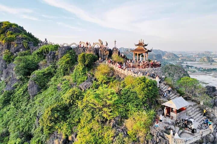 2-Day Ninh Binh Excursion from Hanoi: Trang An, Mua Cave & Thung Nham photo 5