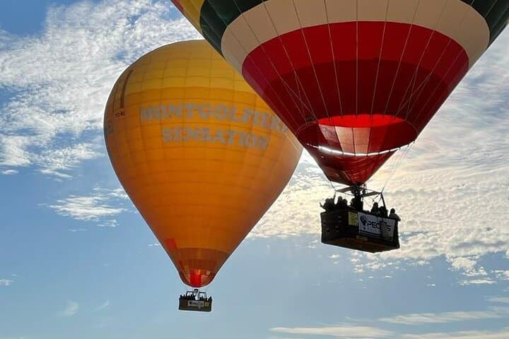 Private Hot Air Balloon Over Cat Valley: 1-Hour Flight Among Cappadocia's Fairy Chimneys photo 4