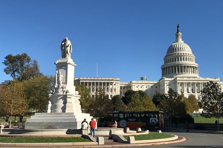 Custom Capitol Wheels: Half-Day Private Washington DC Bike Tour