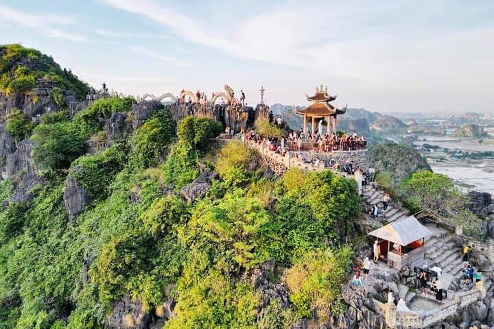 Luxury Full-Day Bai Dinh, Trang An & Mua Cave from Hanoi photo 5