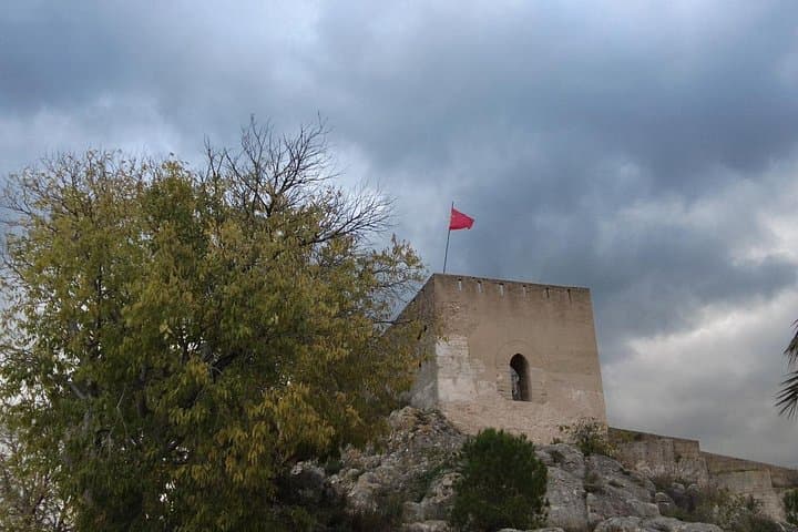 Private Luxury Tour: Bocairent Caves & Xàtiva Castles — Full-Day from Benidorm photo 4